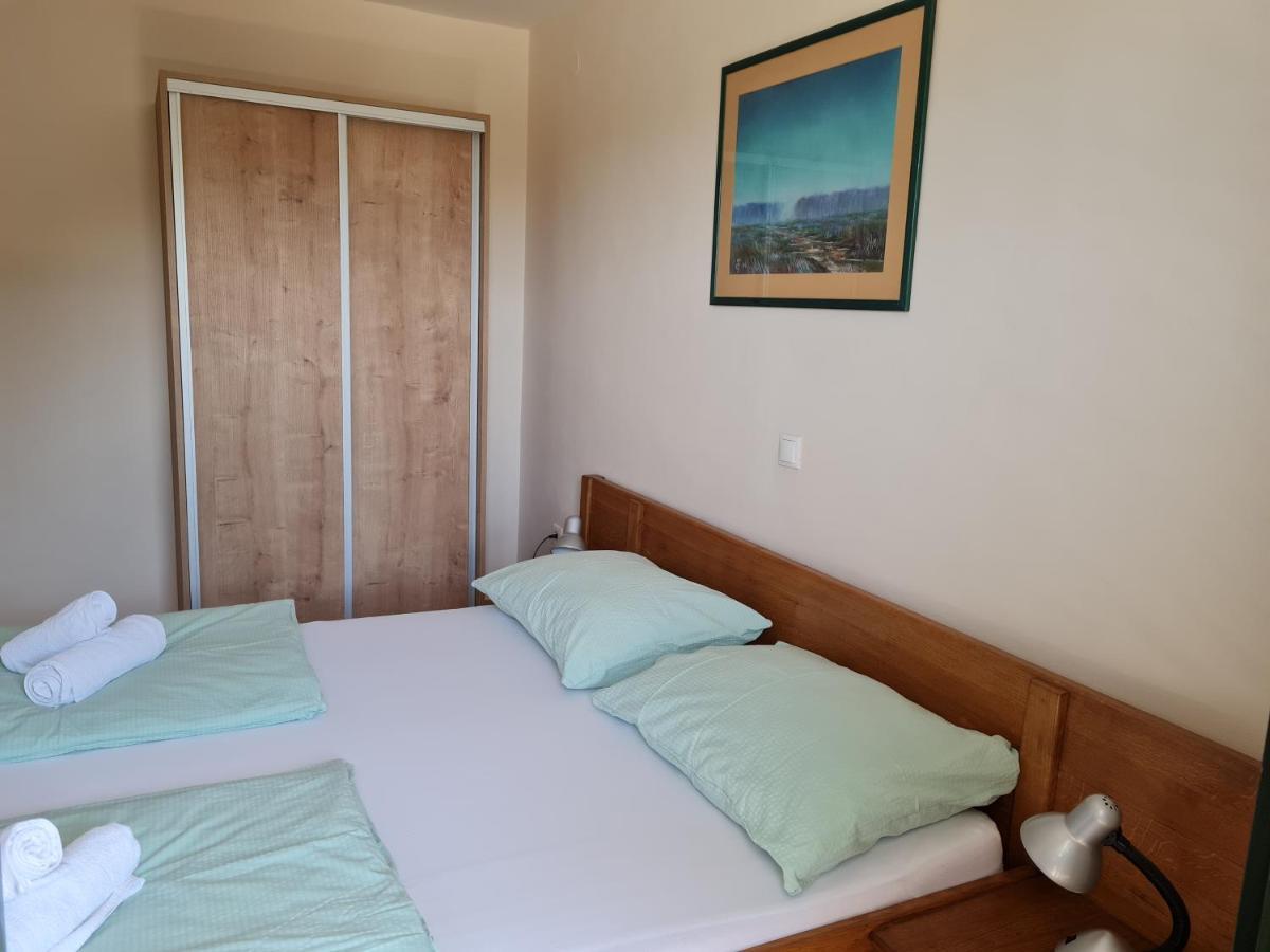 Apartment Lavanda Starigrad Paklenica Buitenkant foto