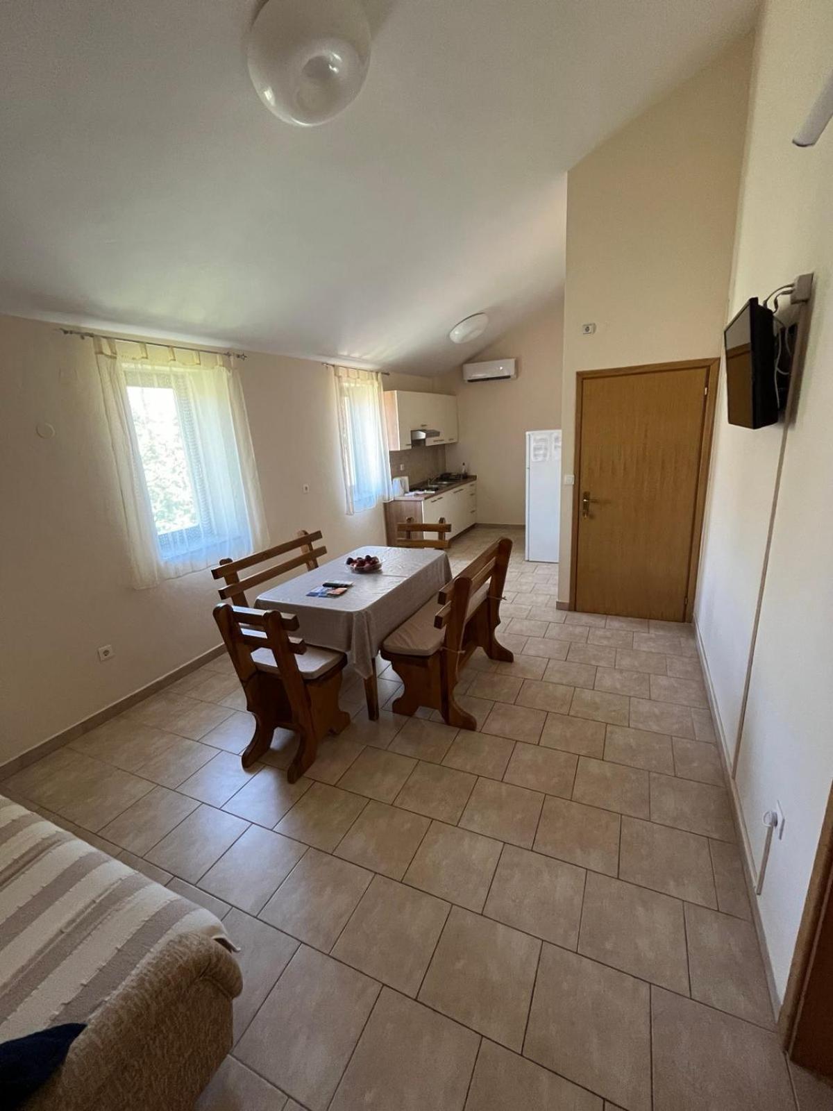 Apartment Lavanda Starigrad Paklenica Buitenkant foto