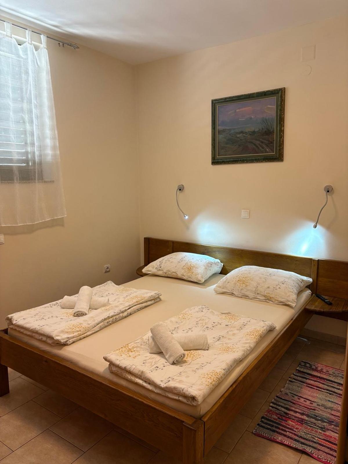 Apartment Lavanda Starigrad Paklenica Buitenkant foto