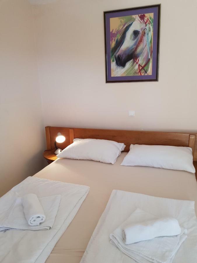 Apartment Lavanda Starigrad Paklenica Buitenkant foto